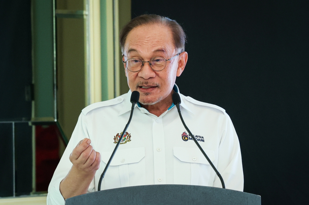Budget 2027 to consider cost pressures on small businesses, says Anwar