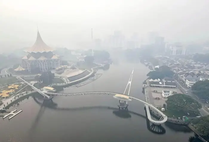 Haze puts races on hold