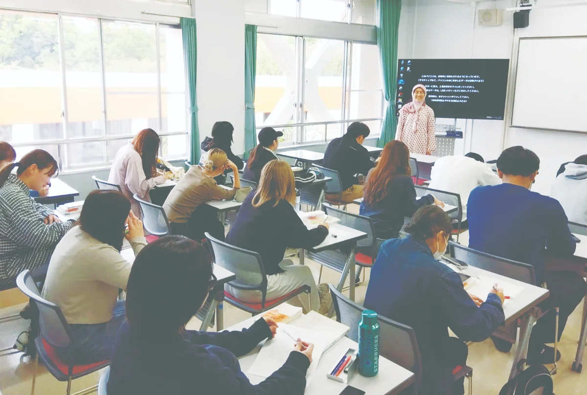 In the Age of AI, Are Students Learning to Think or Just Retrieve Answers?