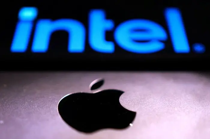 Apple, Intel reach preliminary chip-making deal, WSJ reports