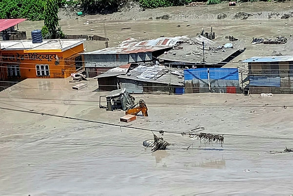17 Malaysians among hundreds missing in Nepal floods