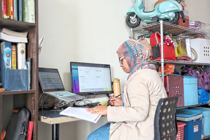 Hourly check-ins a hassle for those working from home