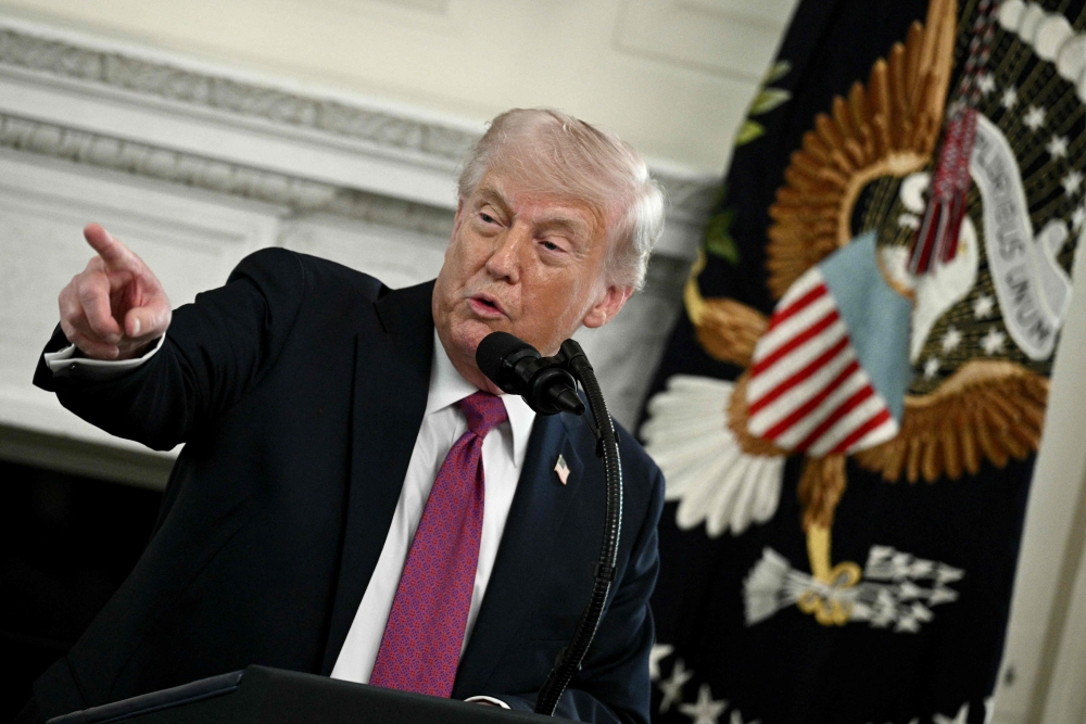 Trump extends US-Iran ceasefire at last minute, keeps blockade as peace talks stall