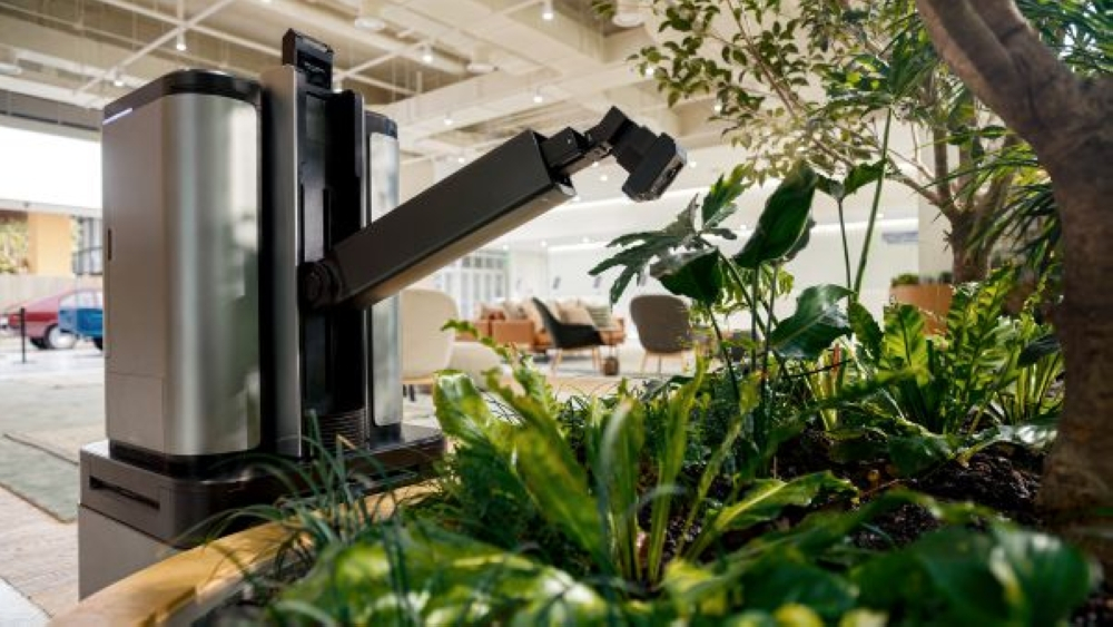 Hyundai Motor deploys gardening, delivery and security robots at Seoul HQ amid AI push