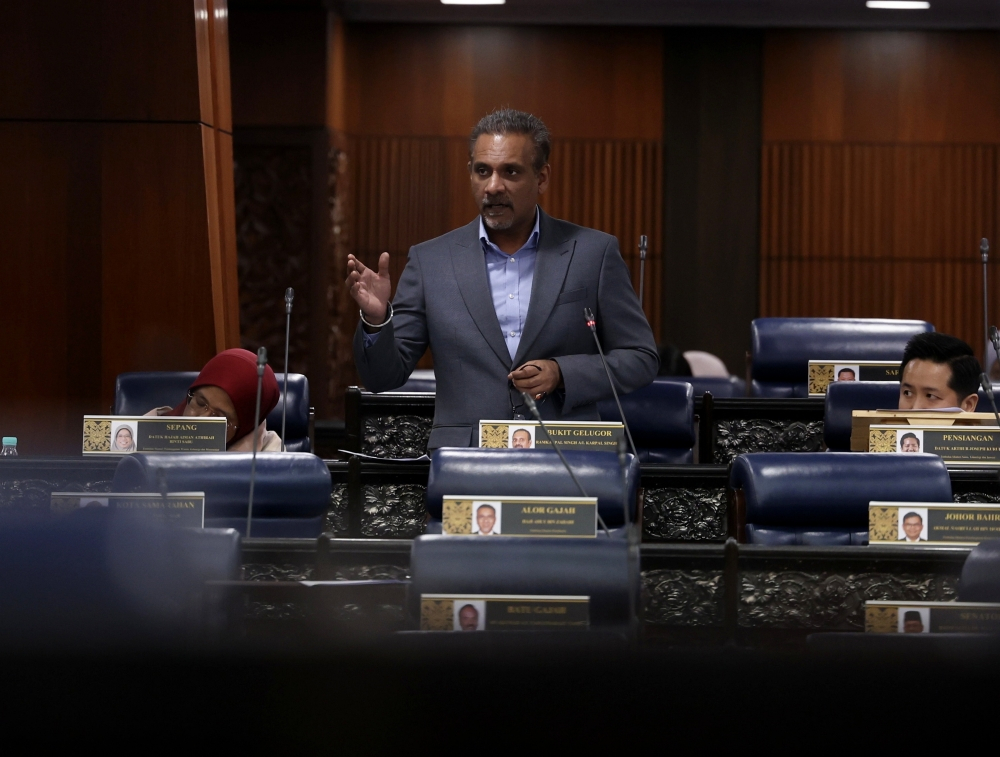 Bring back caning? Dewan Rakyat debate heats up as MPs push tougher discipline and anti‑bullying reforms