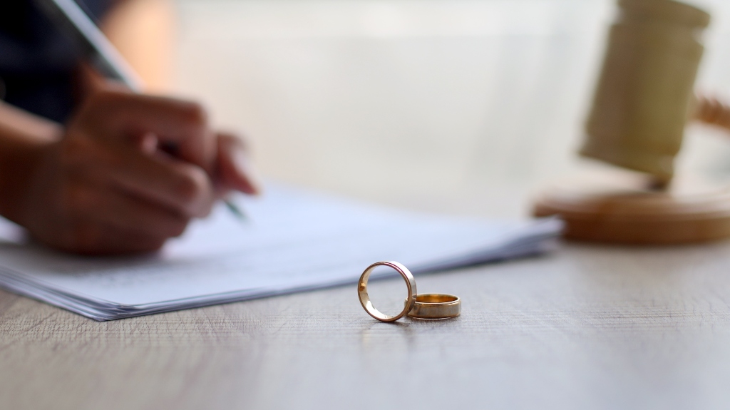 Man divorces wife over male doc’s care