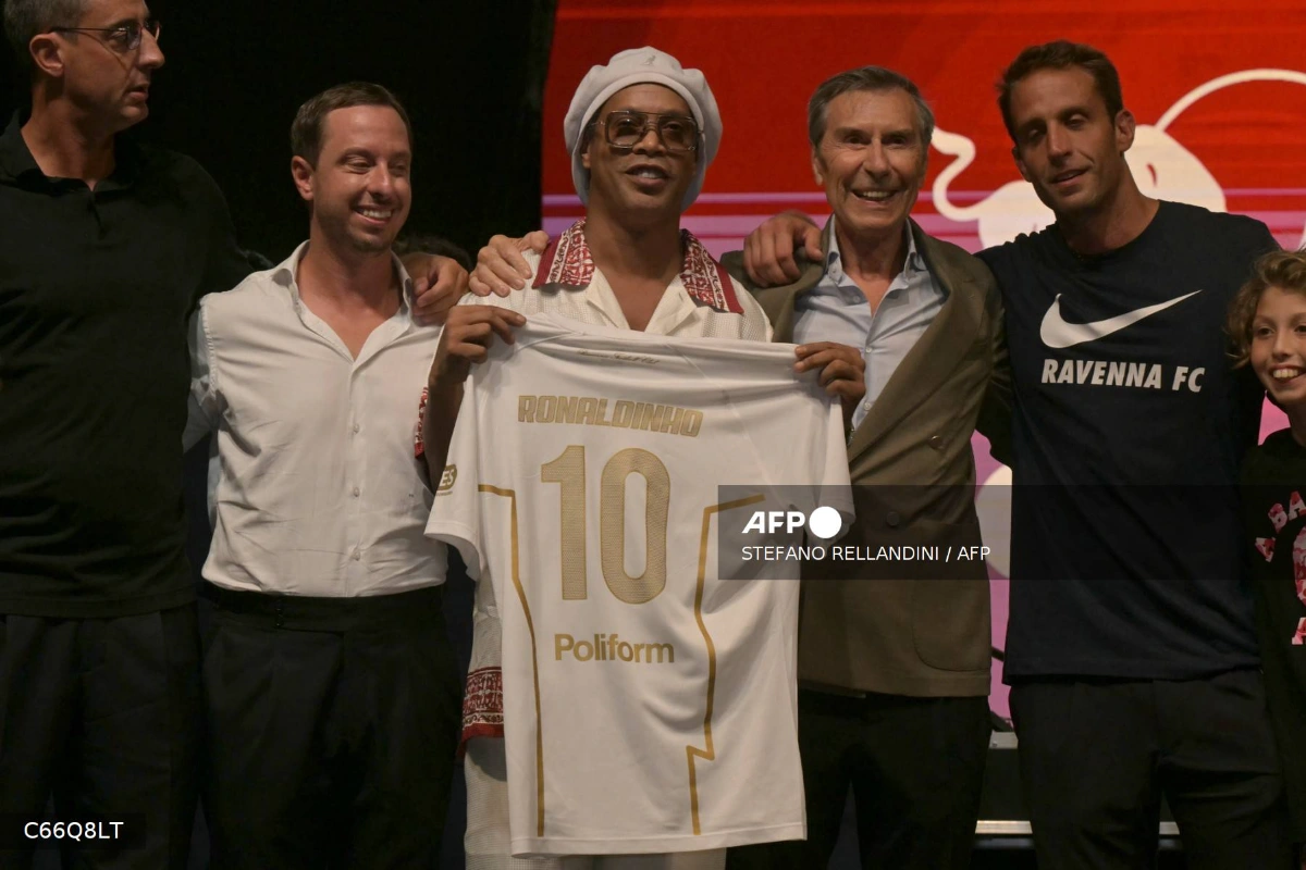 Ronaldinho returns in search of ‘beautiful’ 300th goal