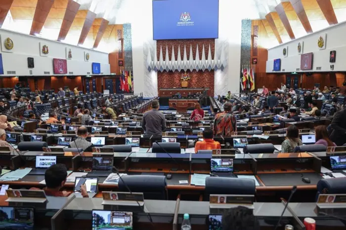 Electricity tariffs, data centres, haze impact among key issues in Dewan Rakyat today
