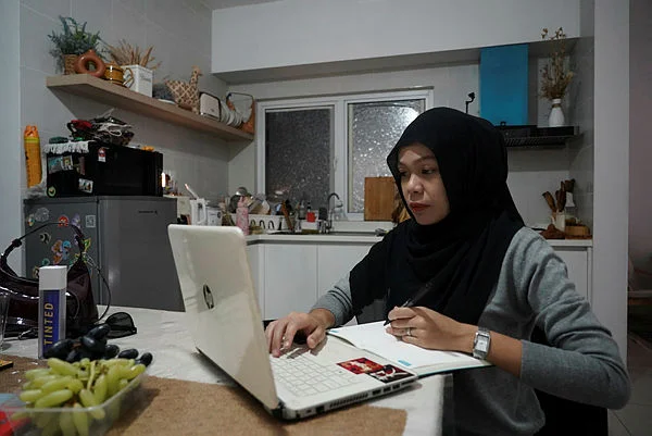 WFH for civil servants with long commutes