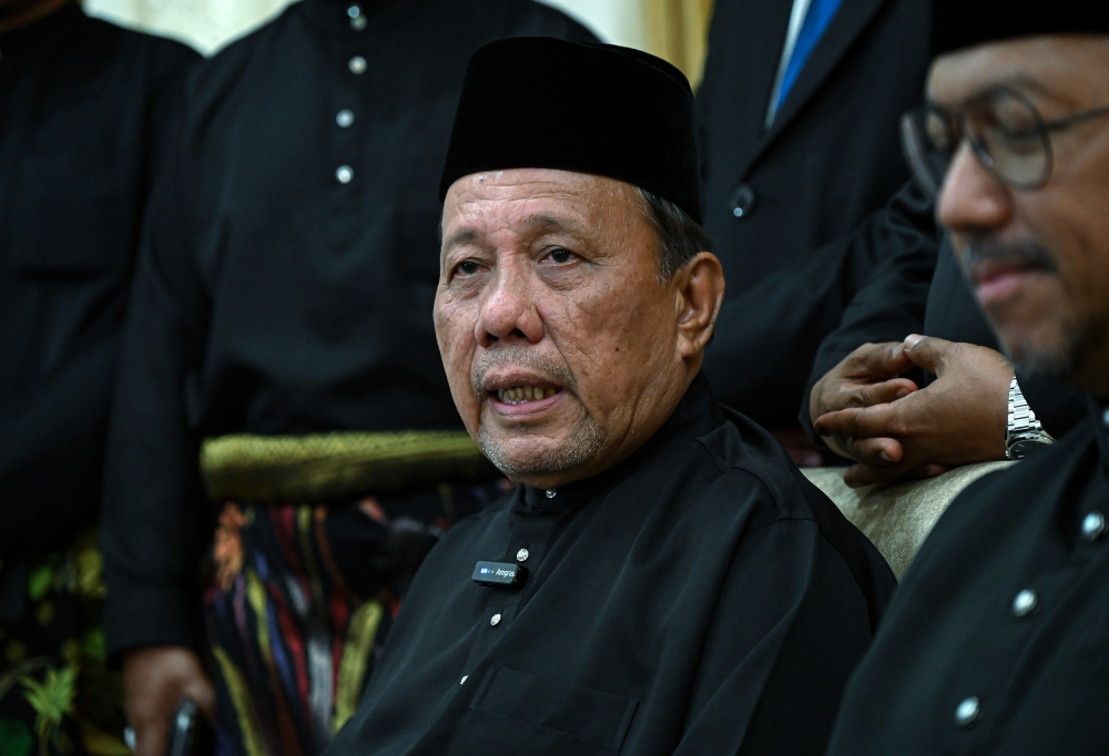 Negeri Sembilan MB denies Zahid involved in bid to remove Tuanku Muhriz