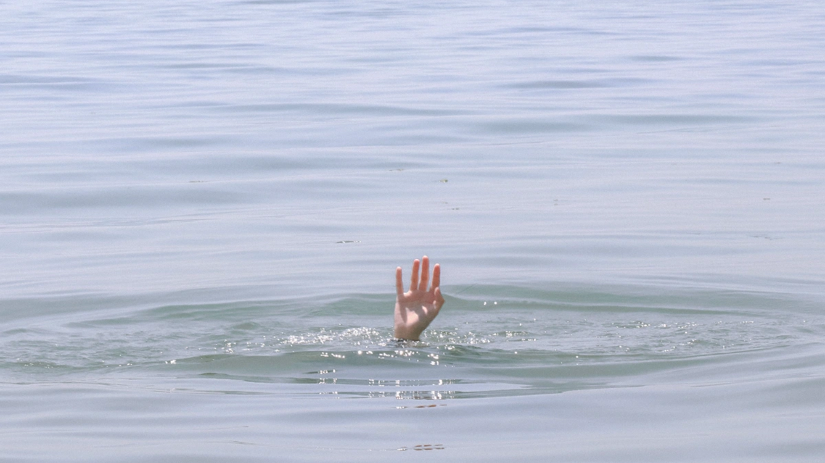 15-year-old boy drowns while swimming in lake in Bandar Botanik