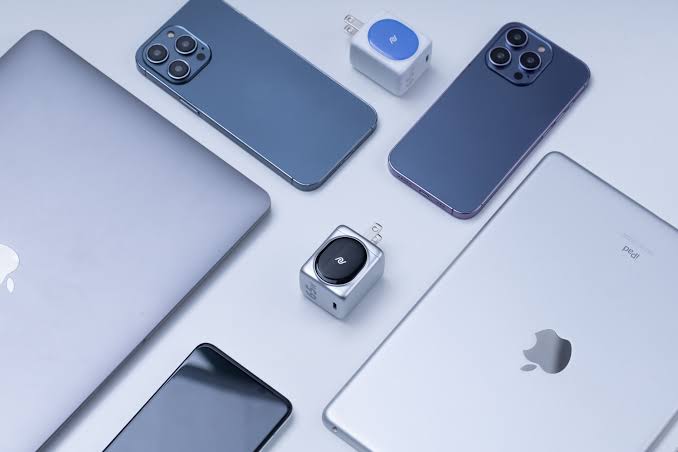 Apple stock jumps on foldable iPhone optimism and AI expansion