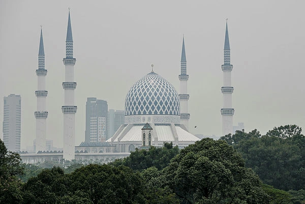 Haze: All MOE schools in Putrajaya, Selangor closed from today