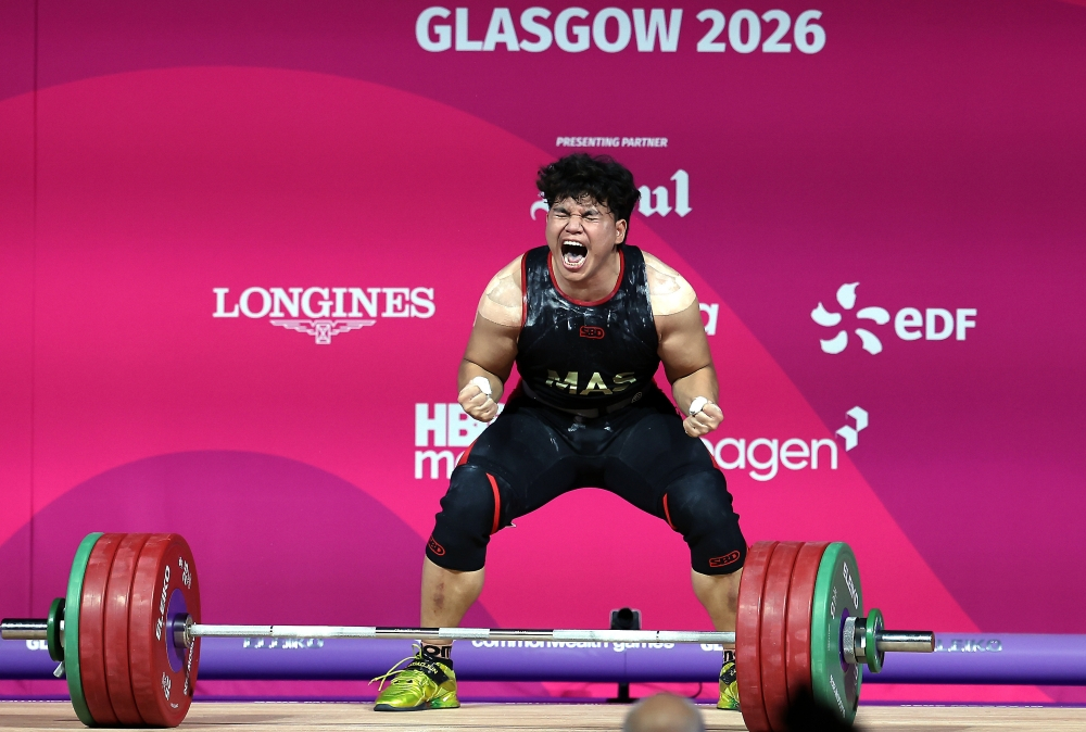 Malaysia’s golden boy Mohamad Syahmi edges Canadian rival by one kilo in dramatic Commonwealth triumph