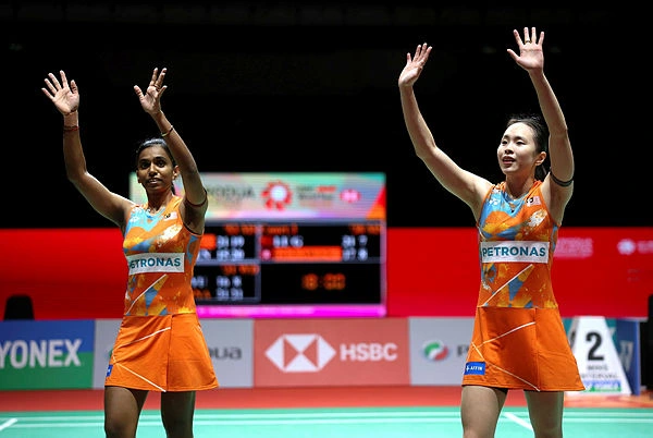 Pearly-Thinaah, two men’s doubles pairs into French Open quarter-final