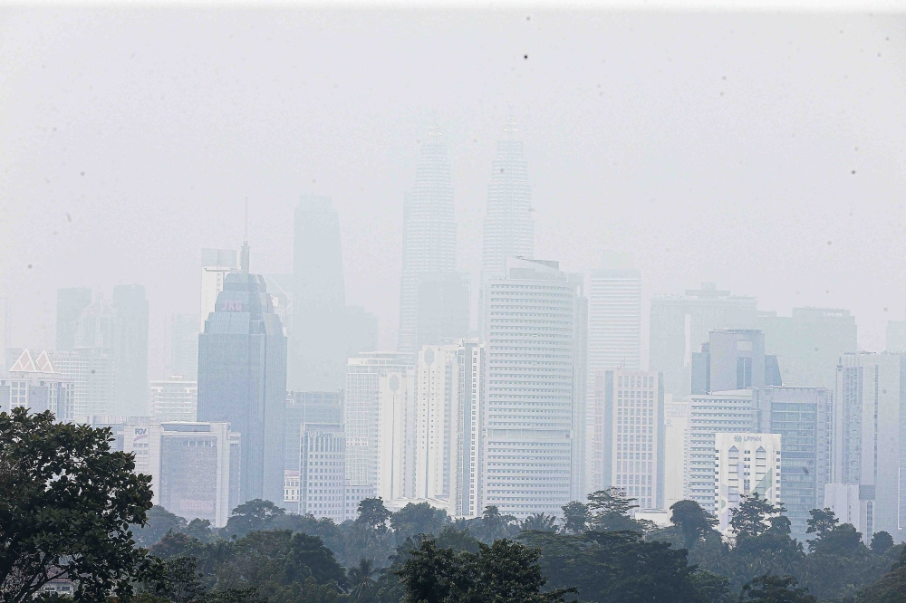 Haze continues hitting Johor, Selangor, KL hard: API 177 in Pasir Gudang