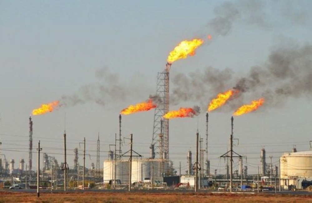 Oil rally resumes as Hormuz uncertainty weighs on global markets