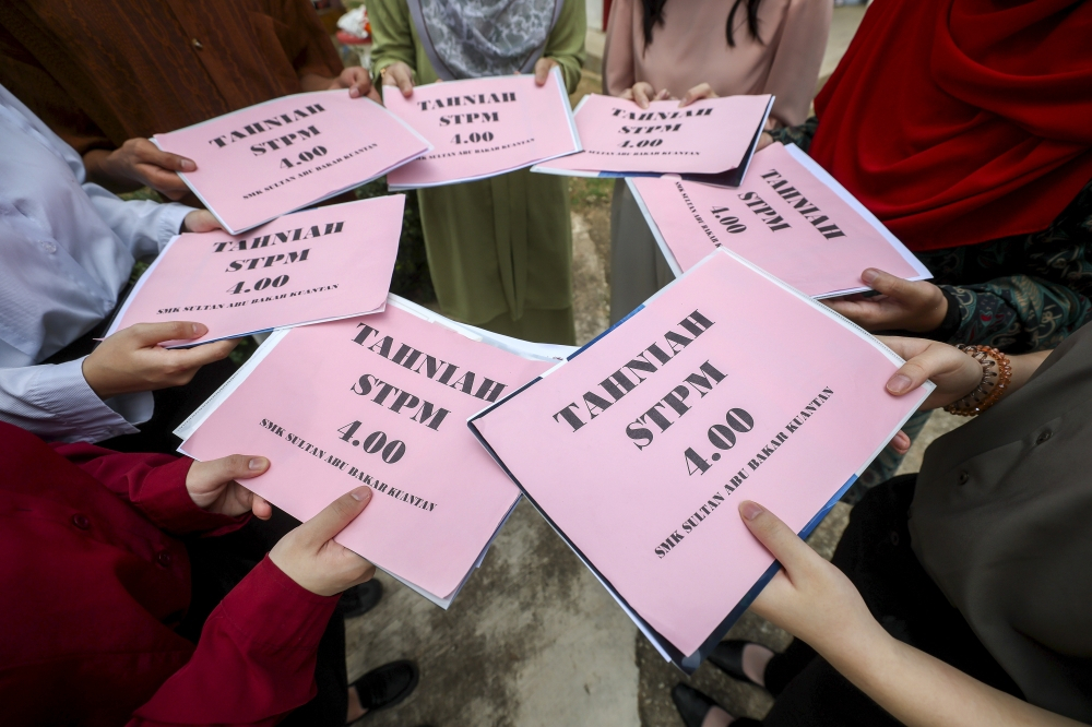Terengganu tops STPM rankings for seventh straight year, beats national average
