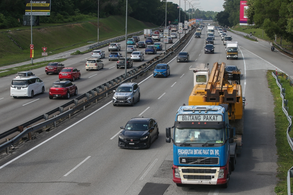 Drivers are turning to syabu and ketum to stay awake — and putting lives at risk, says anti-drug agency